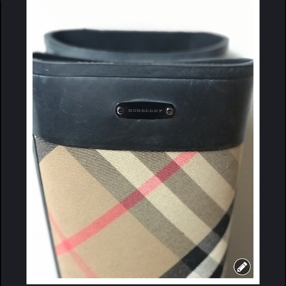 COPY - Burberry Rain Boots - Picture 3 of 3